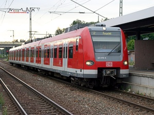 Triebwagen...waren zuletzt im Februar 2007 bei der S-Bahn Nrnberg im Einsatz. Das wird wohl zunchst auch so bleiben, denn die neuen Triebwagen der Baureihe 442, welche ab Dezember 2010 auf den Linien 1, S3 und S4 eingesetzt werden sollten, sind noch immer weit entfernt von ihrer Zulassung.