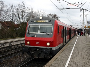 Noch ein knappes Jahr...werden die formschnen S-Bahn-Steuerwagen der Gattung Bxf den Bahnhof Lauf (l Peg) erreichen. Ab Mitte Dezember sollen dann Elektrotriebwagen der Baureihe 442 die Dienste auf der S1 bernehmen.